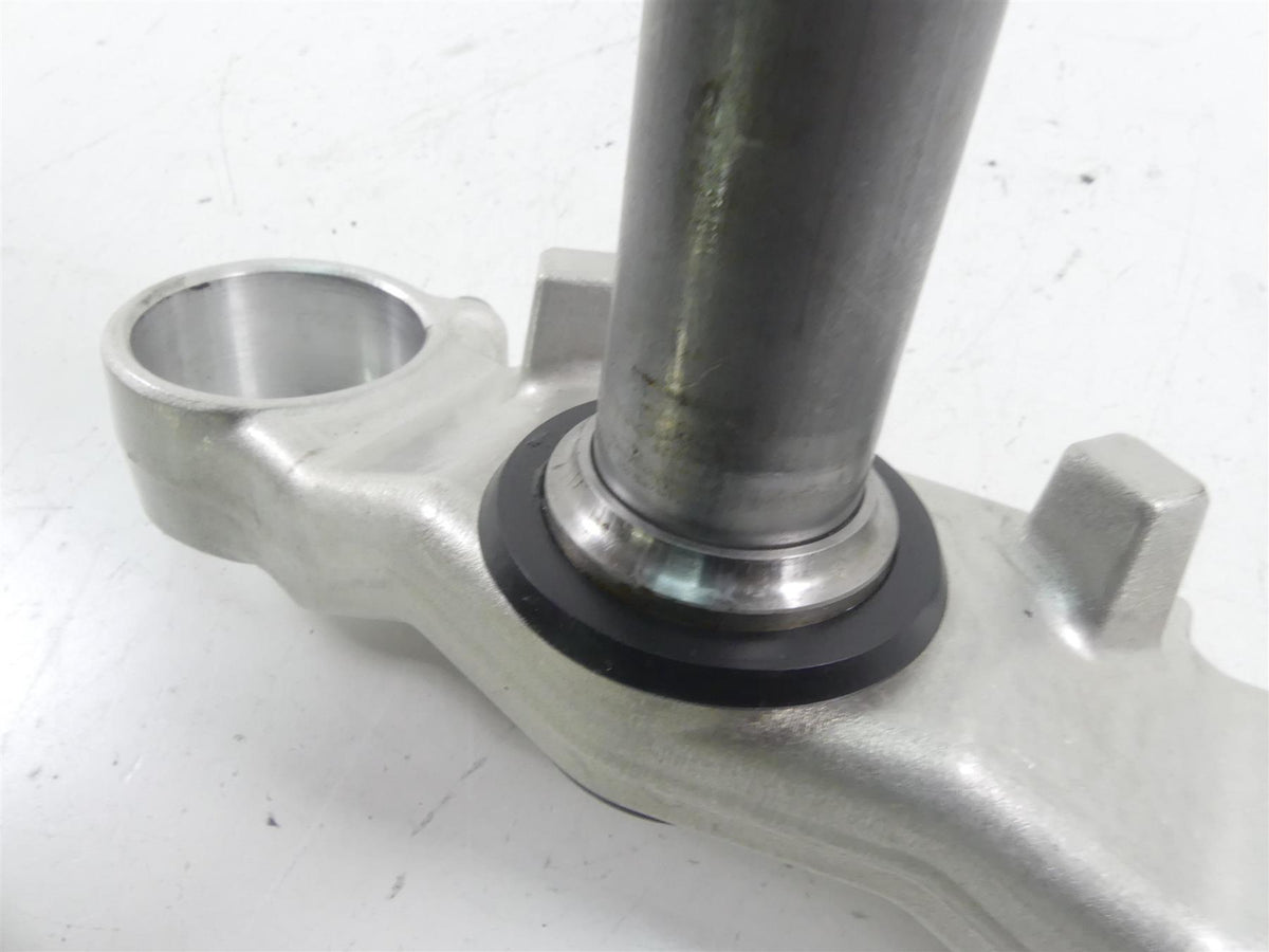 2008 Yamaha FZ1 Fazer Lower Triple Tree Steering Clamp 54mm 2D1-23340-10-00 {{ shop.shopifyCountryName }} - Mototech271