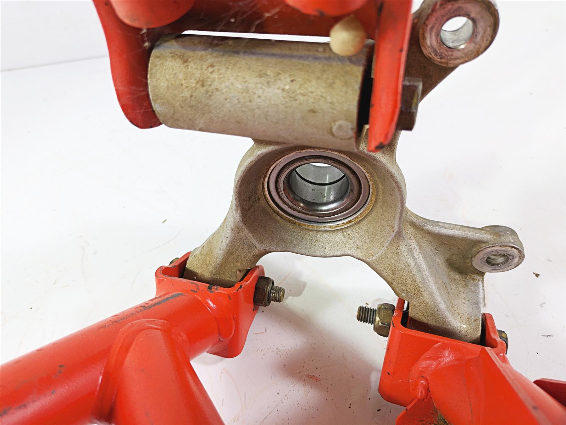 2022 Can-Am Defender XMR HD10 Rear Right Control Arm Knee Magma Red 706004550 {{ shop.shopifyCountryName }} - Mototech271