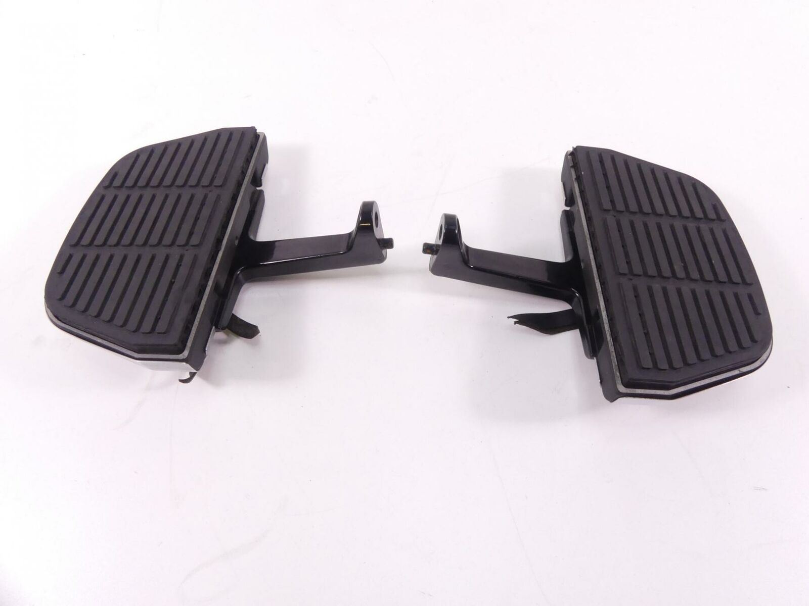 2001 Harley Touring FLHTCUI Electra Glide Passenger Floor Board Set 52719-93B {{ shop.shopifyCountryName }} - Mototech271