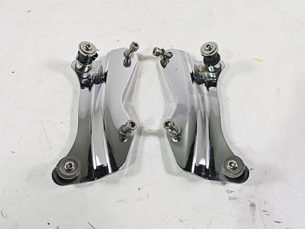 2017 Harley Touring FLTRXS Road Glide Rear Luggage Rack Quick Release 52300353 {{ shop.shopifyCountryName }} - Mototech271