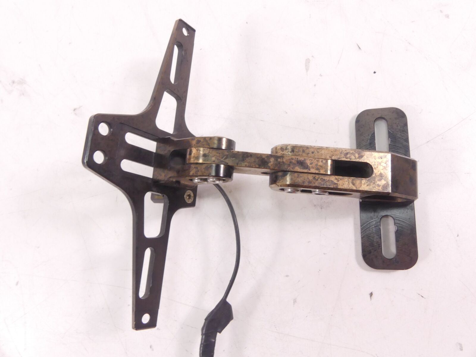 2018 Suzuki GSXR750 Aftermarket License Plate Holder & Light Bracket Mount {{ shop.shopifyCountryName }} - Mototech271