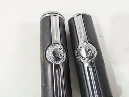 2016 Harley Touring FLHR Road King Willie G Skull Hand Grips - Read 56741-04 {{ shop.shopifyCountryName }} - Mototech271