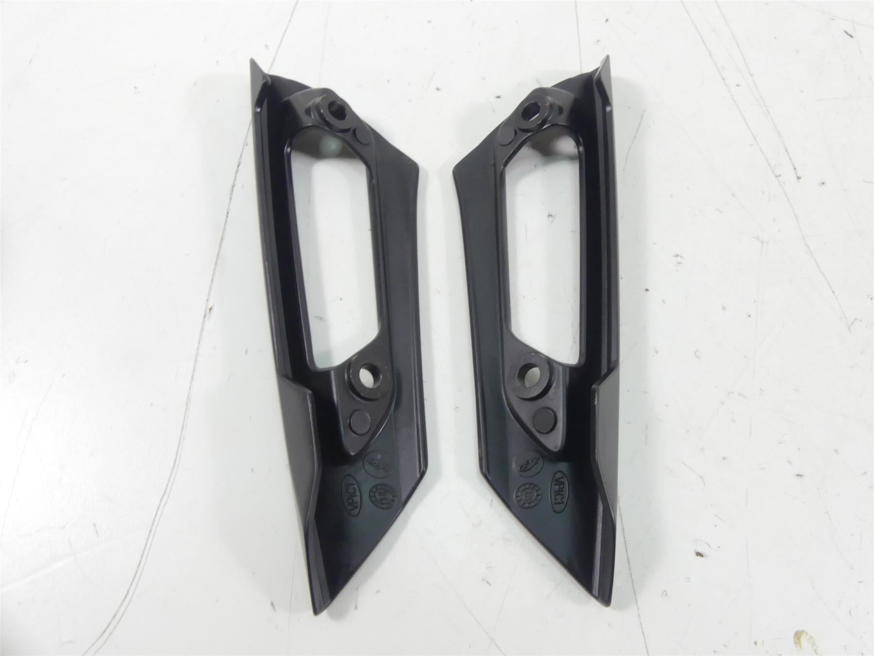 2019 Indian Motorcycle Co. FTR1200 Rear Passenger Grab Holder Handles 5142162 {{ shop.shopifyCountryName }} - Mototech271