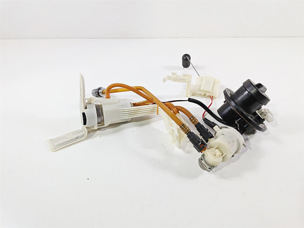 2017 Harley Touring FLHXS Street Glide Fuel Gas Petrol Pump & Sender - Tested 75069-08 {{ shop.shopifyCountryName }} - Mototech271