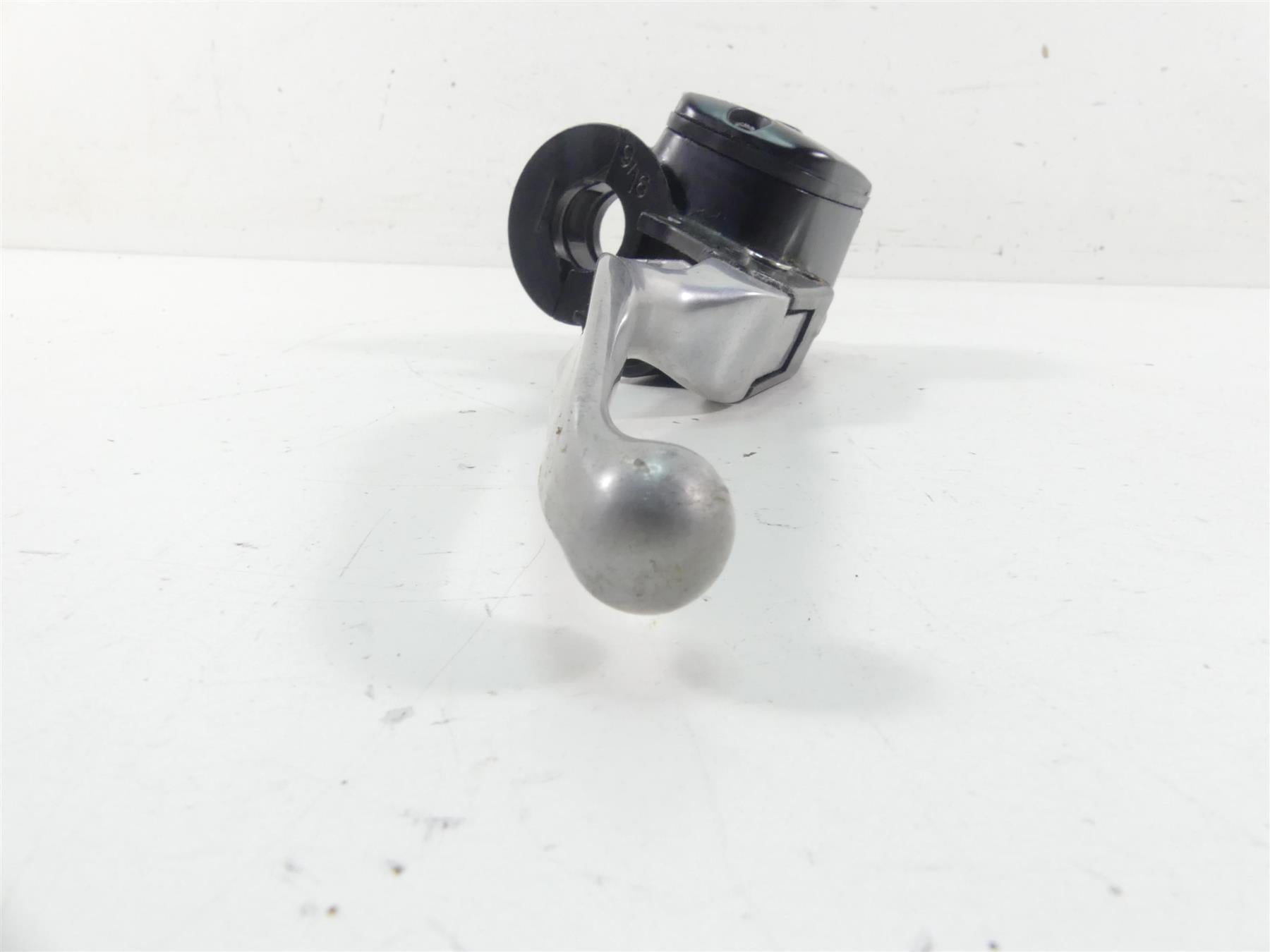 2010 Harley FXDWG Dyna Wide Glide Front Brake Master Cylinder 9/16 45019-08B {{ shop.shopifyCountryName }} - Mototech271