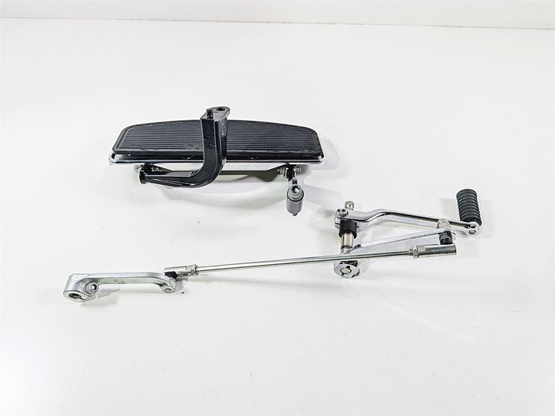 2018 Harley Touring FLHTCU Electra Glide Left Rider Floor Board
