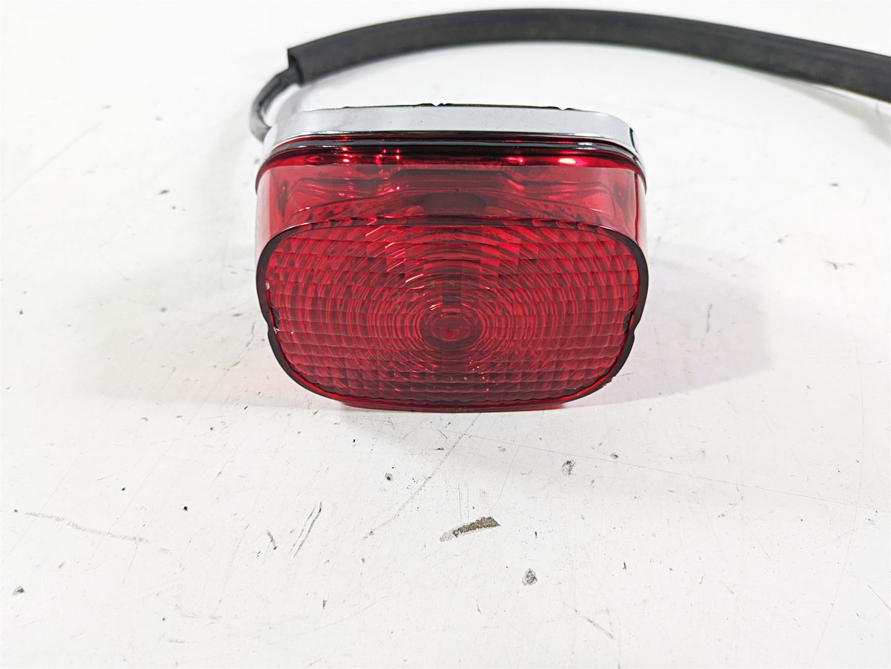2005 Harley Softail FLSTFSE CVO Fat Boy Tail Light Lamp Lens Taillight 68140-04 {{ shop.shopifyCountryName }} - Mototech271