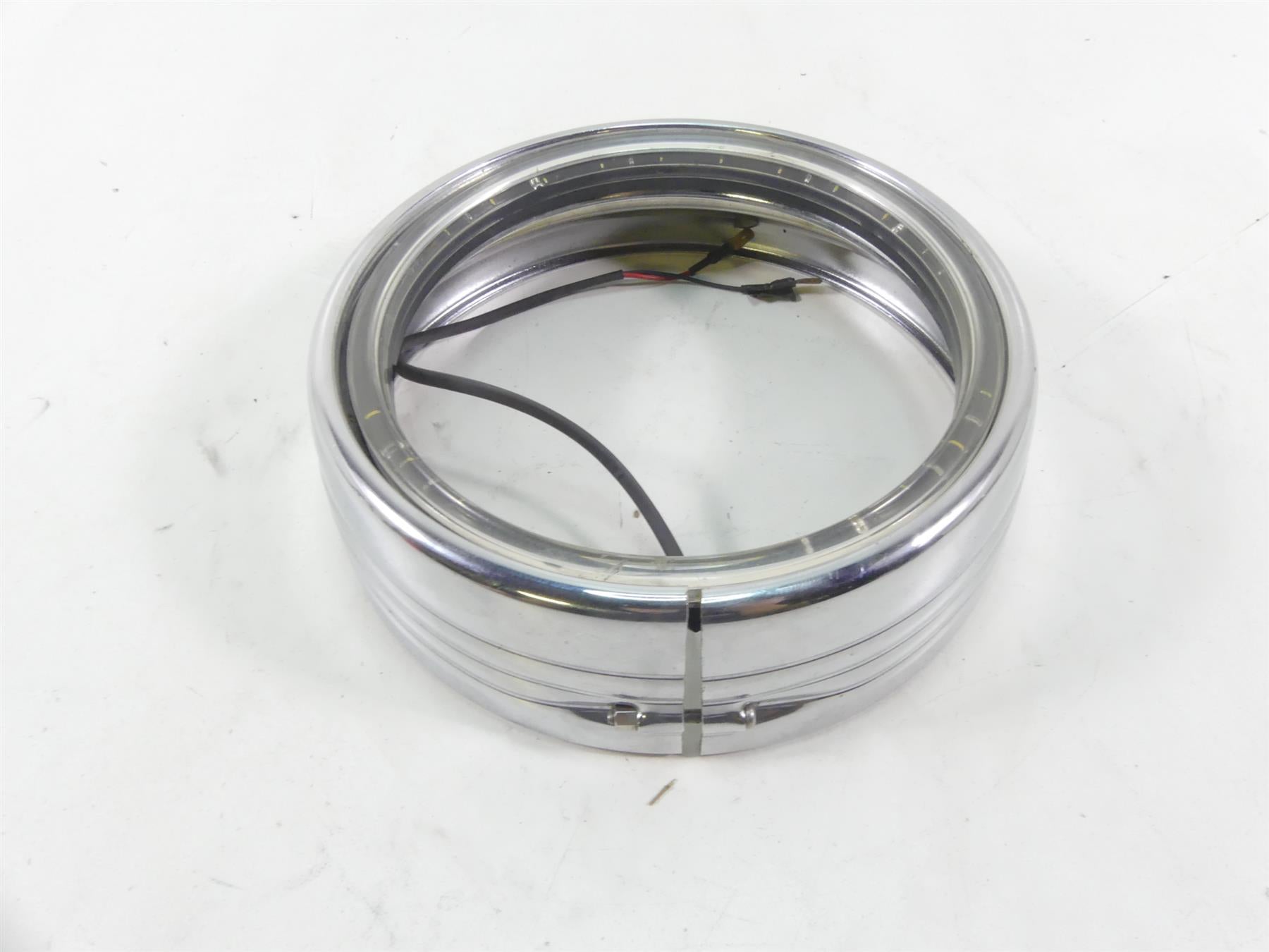 2004 Harley FLHTC SE CVO Electra Glide Chrome Led Headlight Halo Ring {{ shop.shopifyCountryName }} - Mototech271