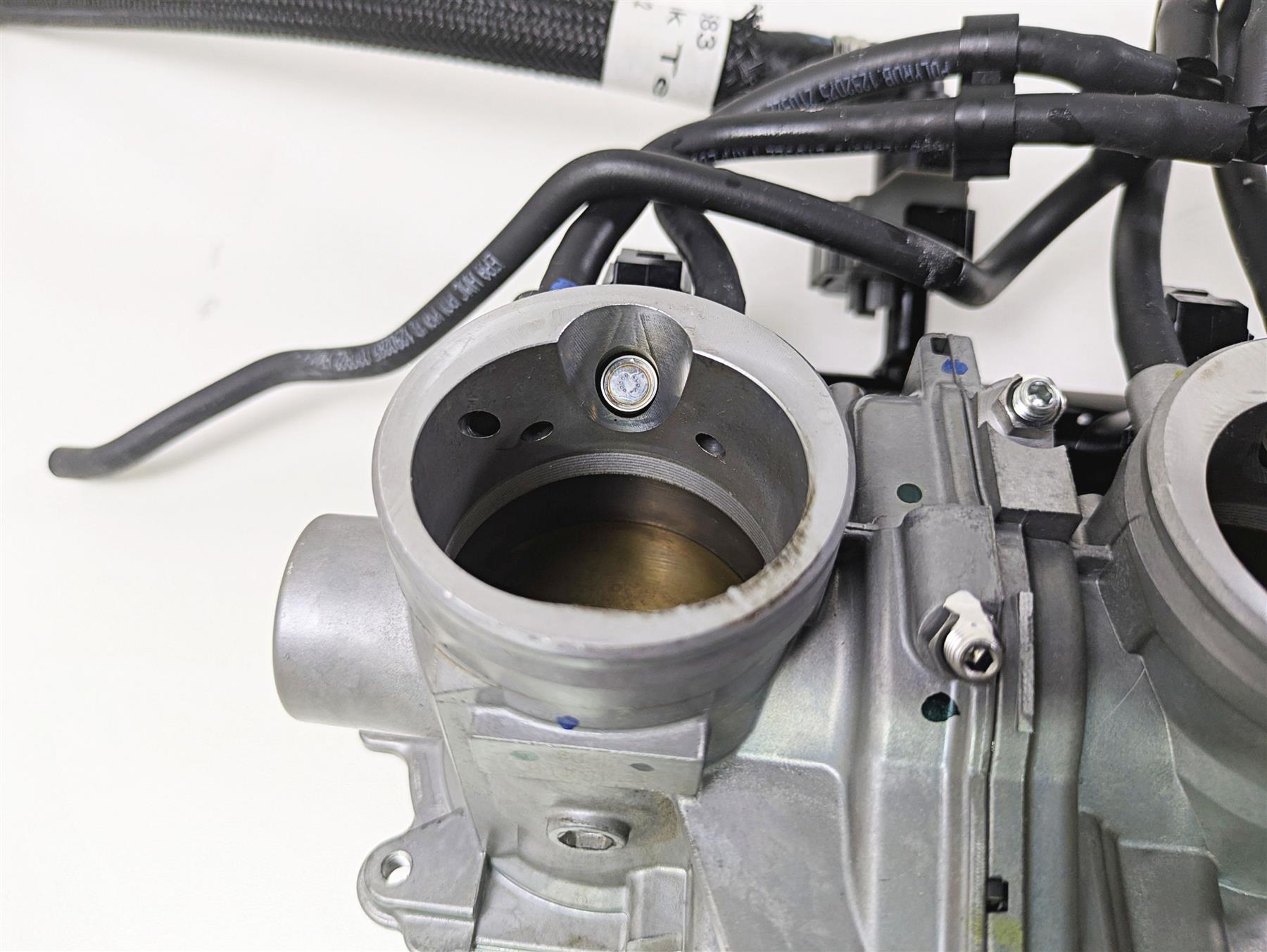 2024 Triumph Street Triple 765 R Keihin Throttle Body Bodies T1243415 {{ shop.shopifyCountryName }} - Mototech271