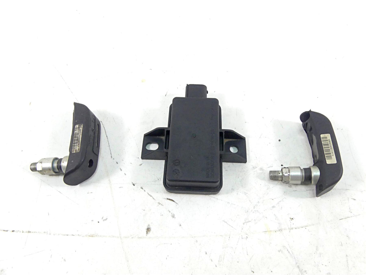 2016 BMW R1200GS Adv K51 Rdc Tire Pressure Module & Tire Sensors 65758546222 {{ shop.shopifyCountryName }} - Mototech271