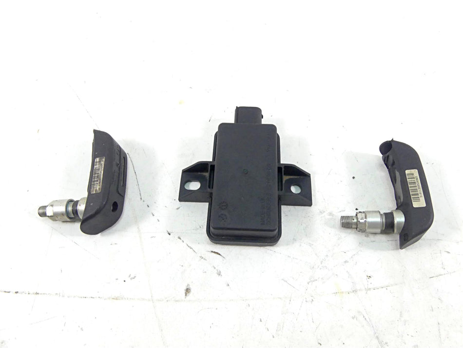 2016 BMW R1200GS Adv K51 Rdc Tire Pressure Module & Tire Sensors 65758546222 {{ shop.shopifyCountryName }} - Mototech271