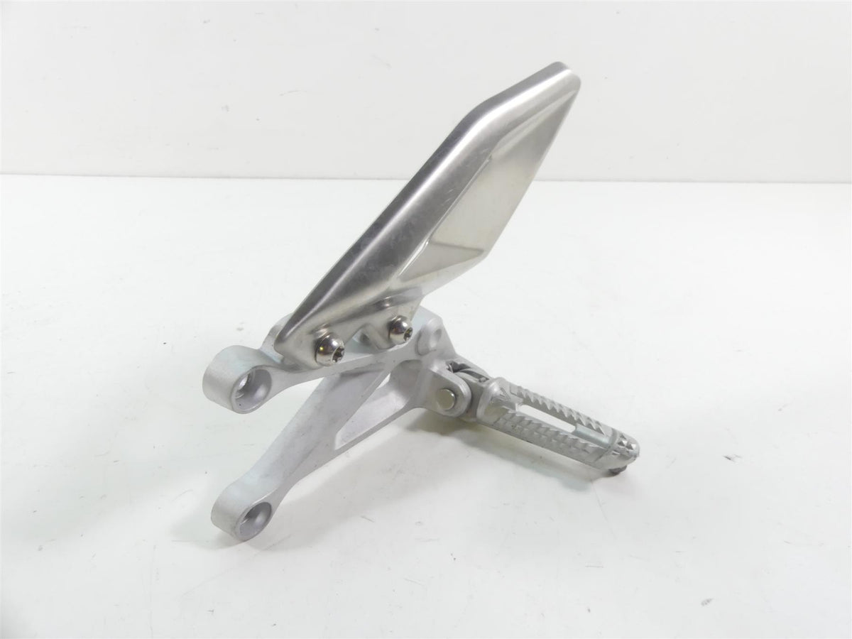 2018 Triumph Street Triple 765RS Left Rider Foot Peg Footpeg T2081534 {{ shop.shopifyCountryName }} - Mototech271