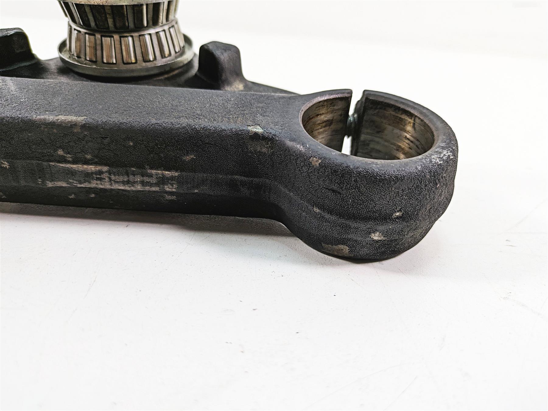 1990 Harley Sportster XLH883 XL883 Lower Triple Tree Steering Stem 45549-88 {{ shop.shopifyCountryName }} - Mototech271