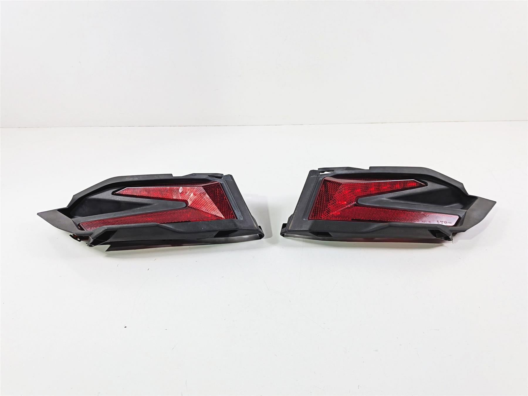 2018 Can Am Maverick X3 XRS Turbo R Taillight Tail Light 710004743 710004744-Mototech271