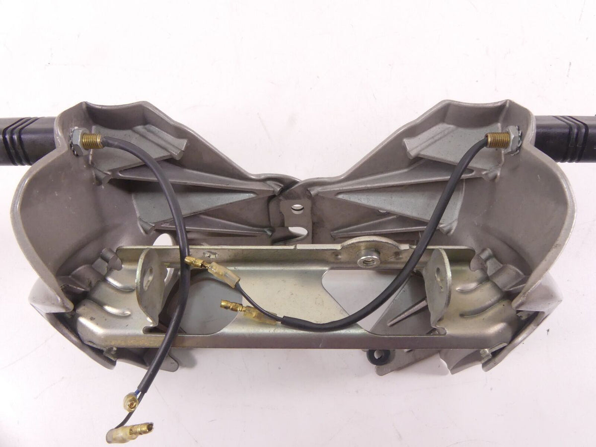 2006 Buell XB12SCG Lightning Gauge Headlight Stay Holder Blinker M0643.1ADYBQ {{ shop.shopifyCountryName }} - Mototech271