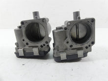 Load image into Gallery viewer, 2018 Ducati Hypermotard 939 SP Magneti Marelli Throttle Body Bodies 28240904A
