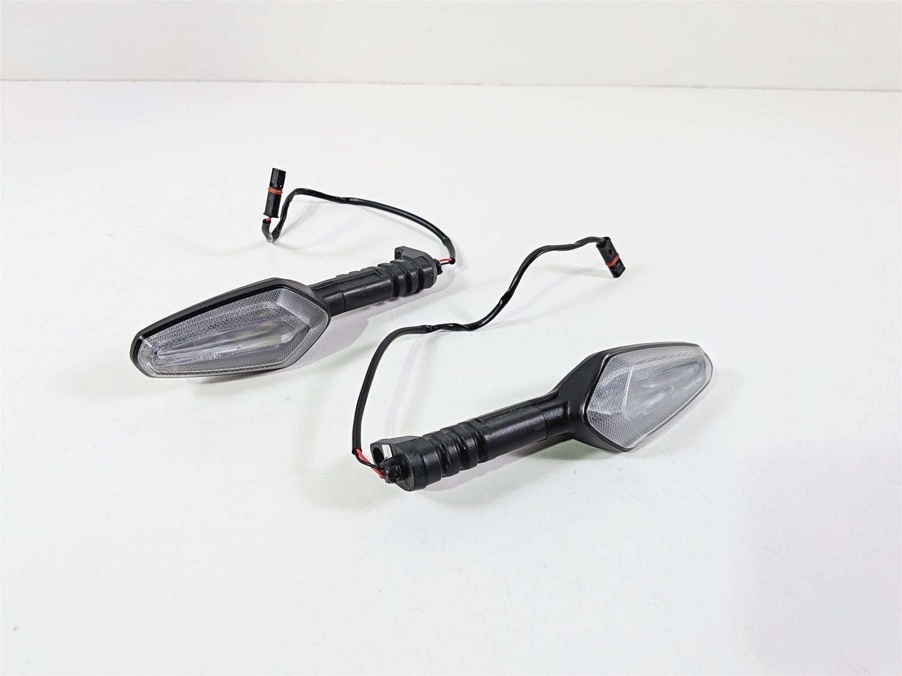 2023 BMW F850GS K81 Front Led Blinker Turn Signal Set 63138557204 {{ shop.shopifyCountryName }} - Mototech271