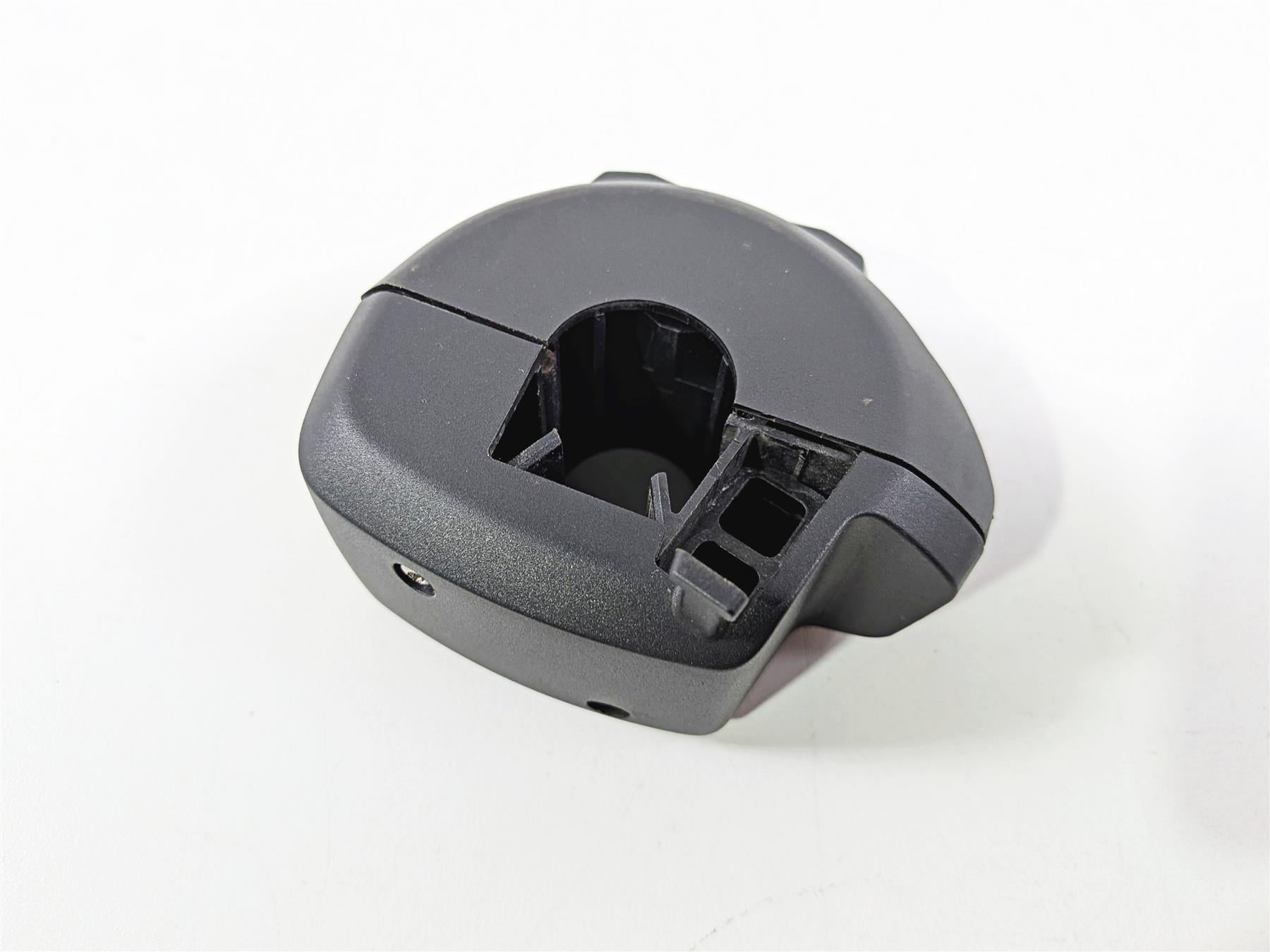 2022 Triumph Tiger 900 GT Pro Right Hand Home Start Stop Control Switch T2044829 {{ shop.shopifyCountryName }} - Mototech271