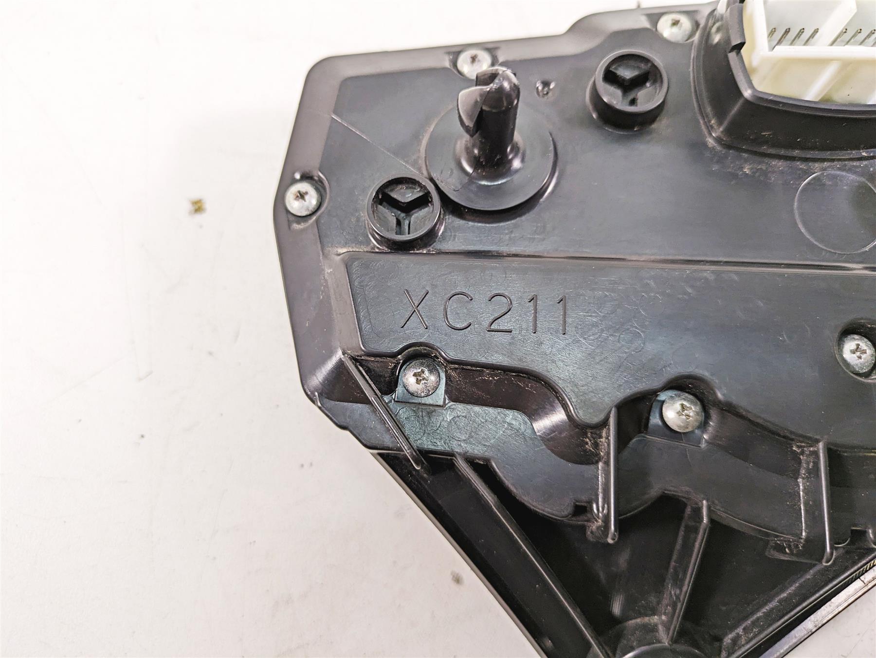 2009 Suzuki GSXR750 K9 Speedometer Speedo Gauge Instrument - 25k 34120-38H20 {{ shop.shopifyCountryName }} - Mototech271