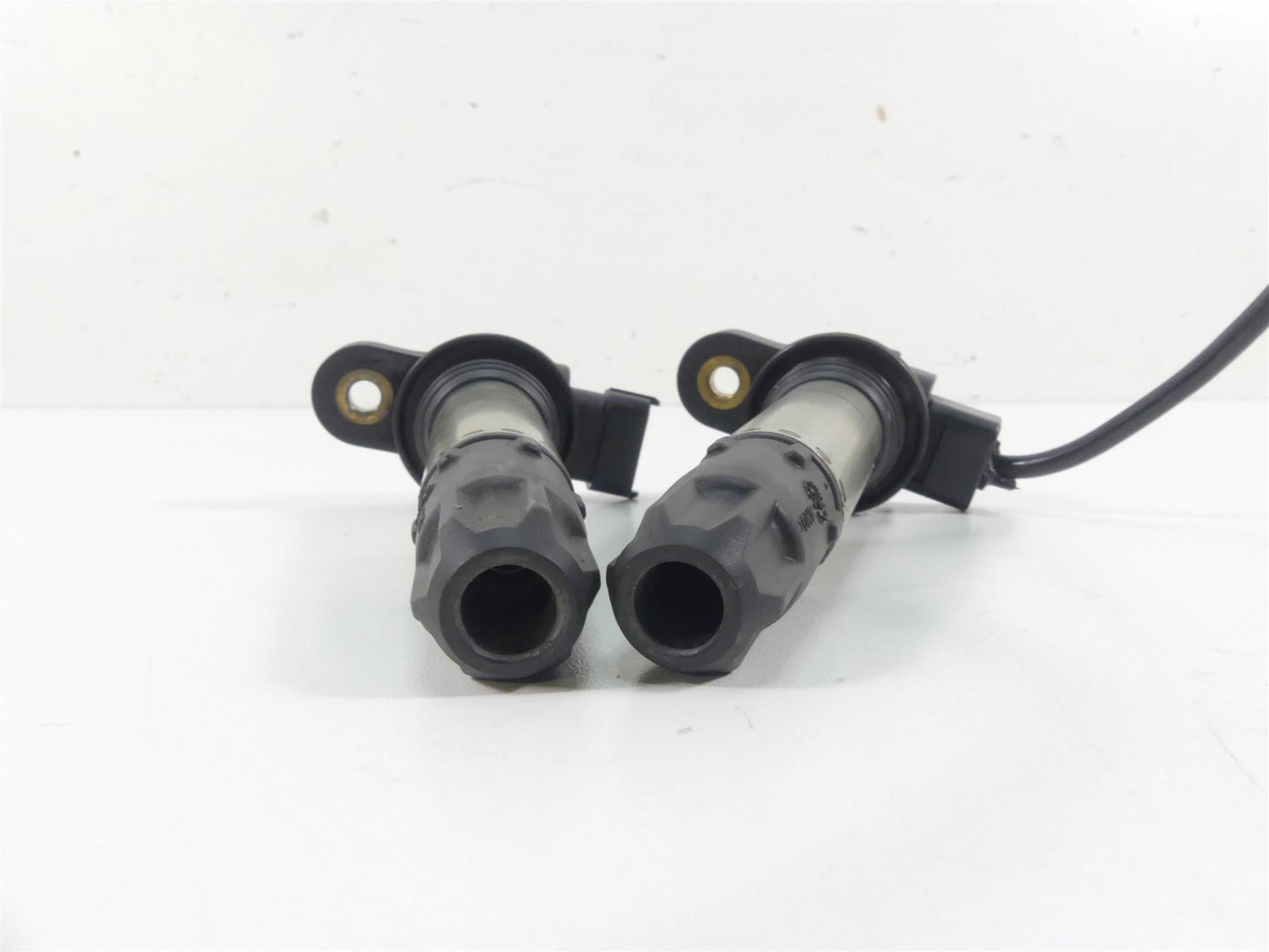 2004 Ducati 999 SBK Beru Ignition Coil Stick Coils Set 38010143A {{ shop.shopifyCountryName }} - Mototech271