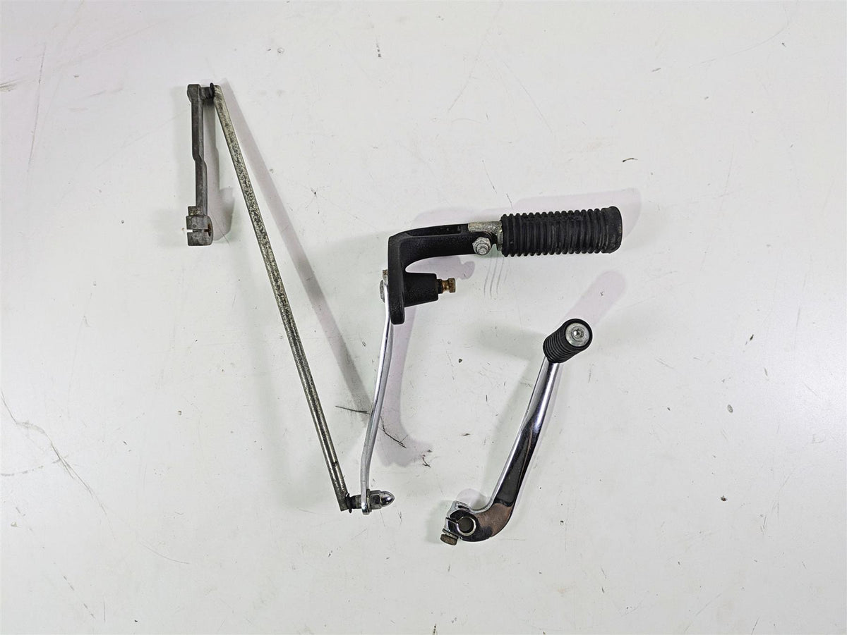 2015 Harley FXDF Dyna Fat Bob Front Left Fw Footpeg & Shifter 33693-03 34564-90B {{ shop.shopifyCountryName }} - Mototech271