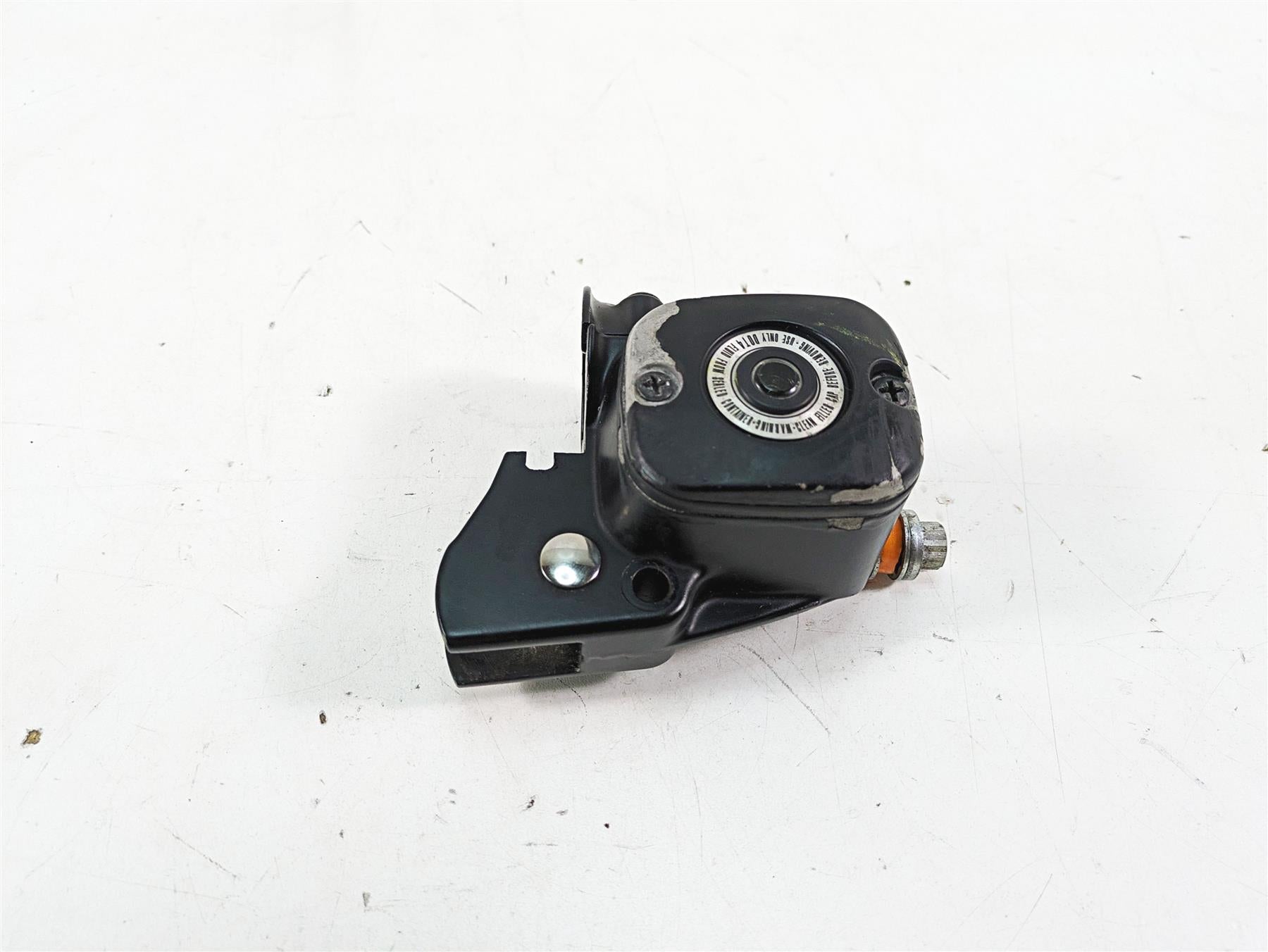 2013 Harley Softail FLSTC Heritage Classic Front Master Cylinder 9/16 45029-11D {{ shop.shopifyCountryName }} - Mototech271