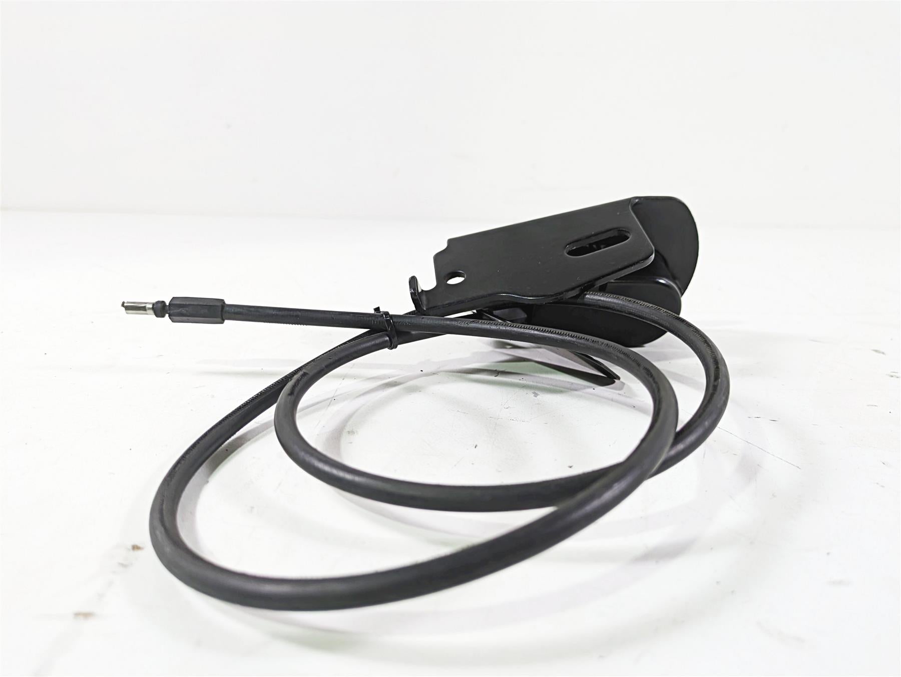 2008 Harley Touring FLHTCU E-Glide 105TH Seat Release Latch & Cable {{ shop.shopifyCountryName }} - Mototech271