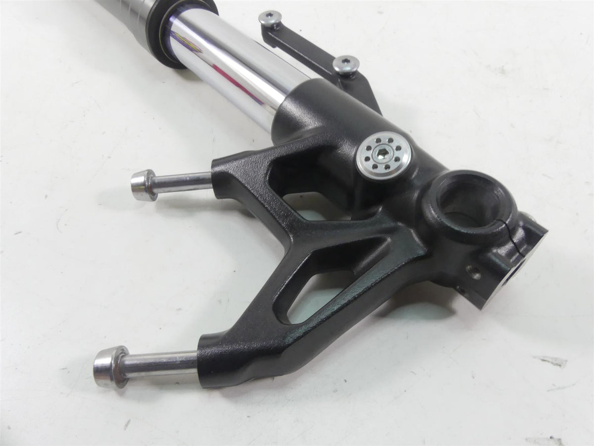 2018 Triumph Street Triple 765RS Front Straight Showa Forks T2041654 T2041653 {{ shop.shopifyCountryName }} - Mototech271