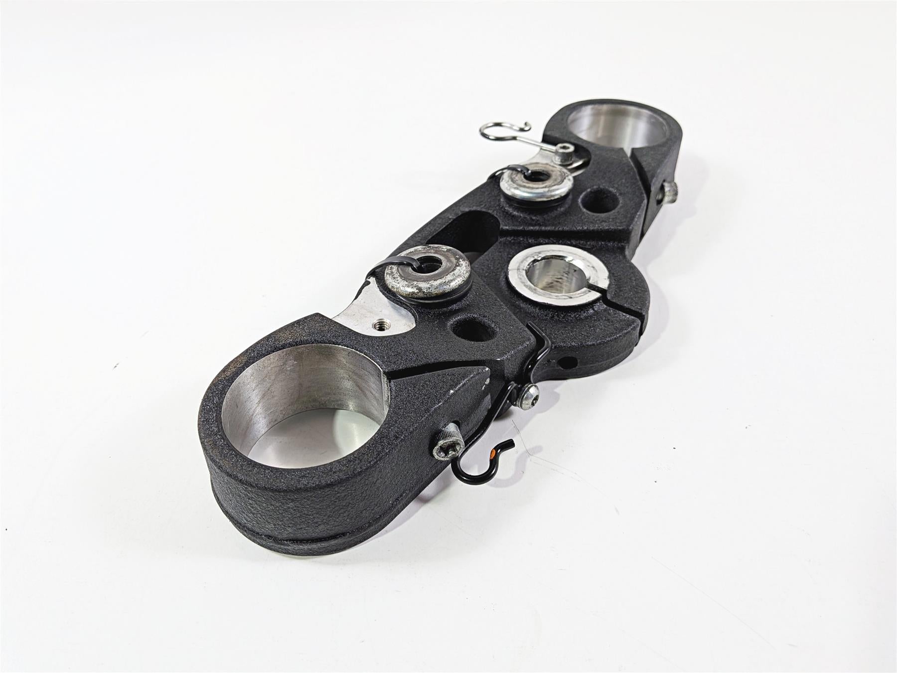 2022 Harley Softail FXLRST Low Rider Upper Triple Tree Steering Clamp 45900263A {{ shop.shopifyCountryName }} - Mototech271
