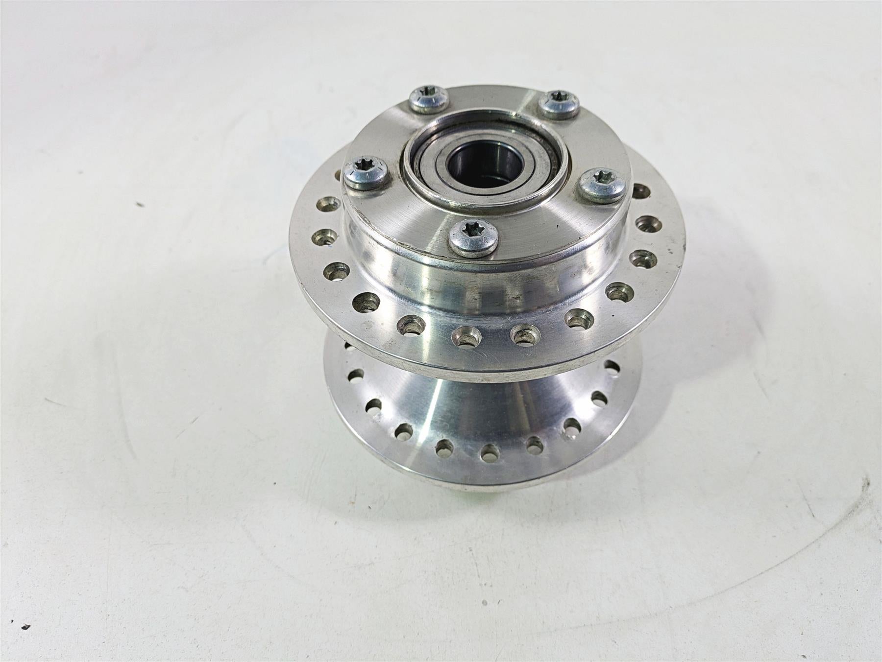 2021 Harley Softail FXST Standard Front Wheel Rim Hub 43300813 {{ shop.shopifyCountryName }} - Mototech271