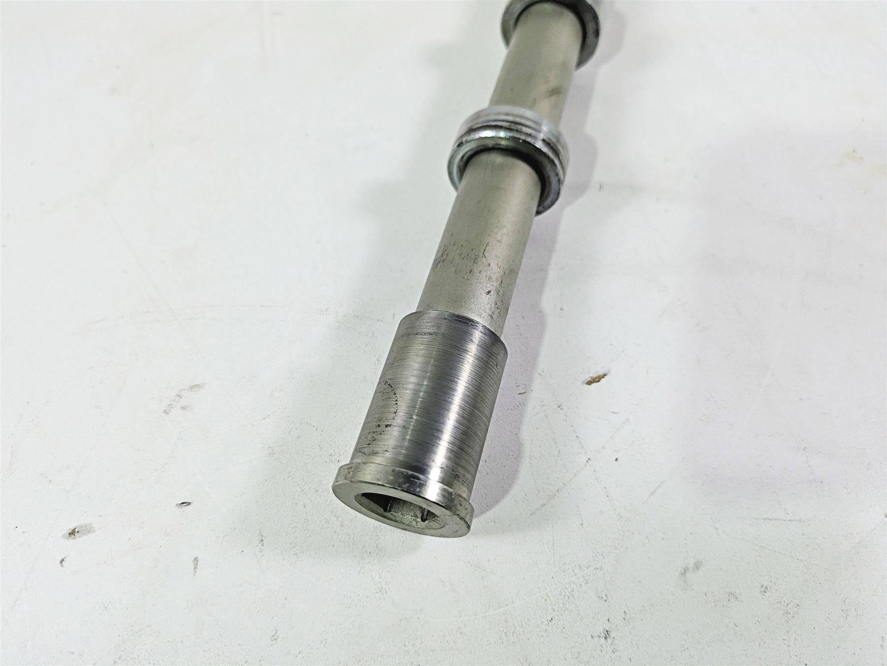 2021 Kawasaki Z900 ZR900 Front Wheel Spindle Axle 20Mm 41068-0618 {{ shop.shopifyCountryName }} - Mototech271