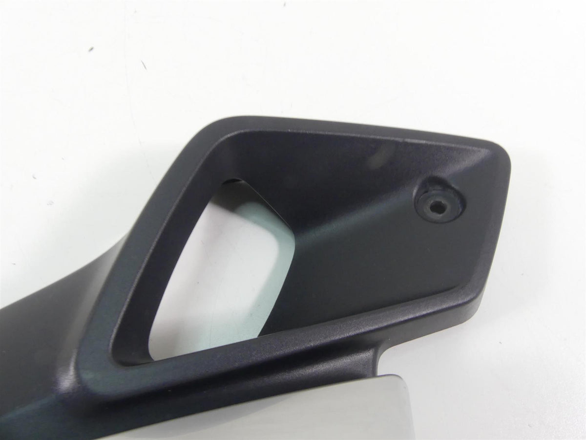 2013 BMW R1200GS GSW K50 Right Side Fuel Tank Grill Cover Fairing 46638533660 {{ shop.shopifyCountryName }} - Mototech271