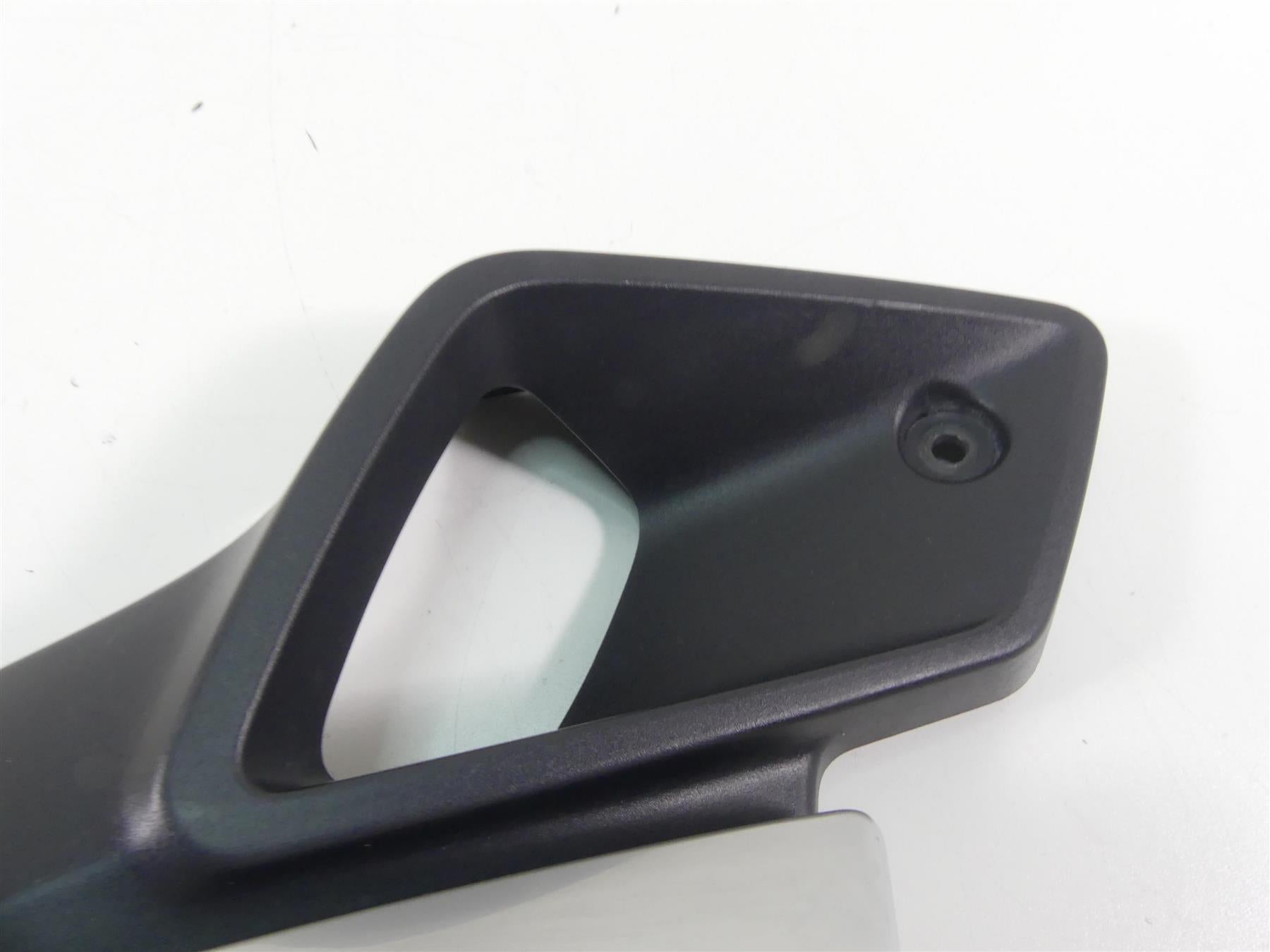 2013 BMW R1200GS GSW K50 Right Side Fuel Tank Grill Cover Fairing 46638533660 {{ shop.shopifyCountryName }} - Mototech271
