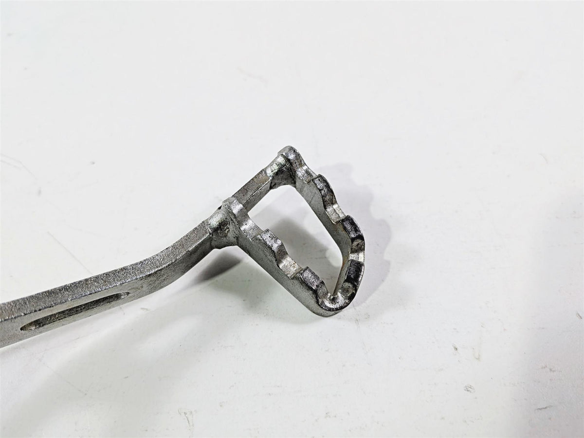 2015 Ducati Scrambler Urban Enduro Right Footpeg + Mount Brake Pedal 45720951AA-Mototech271