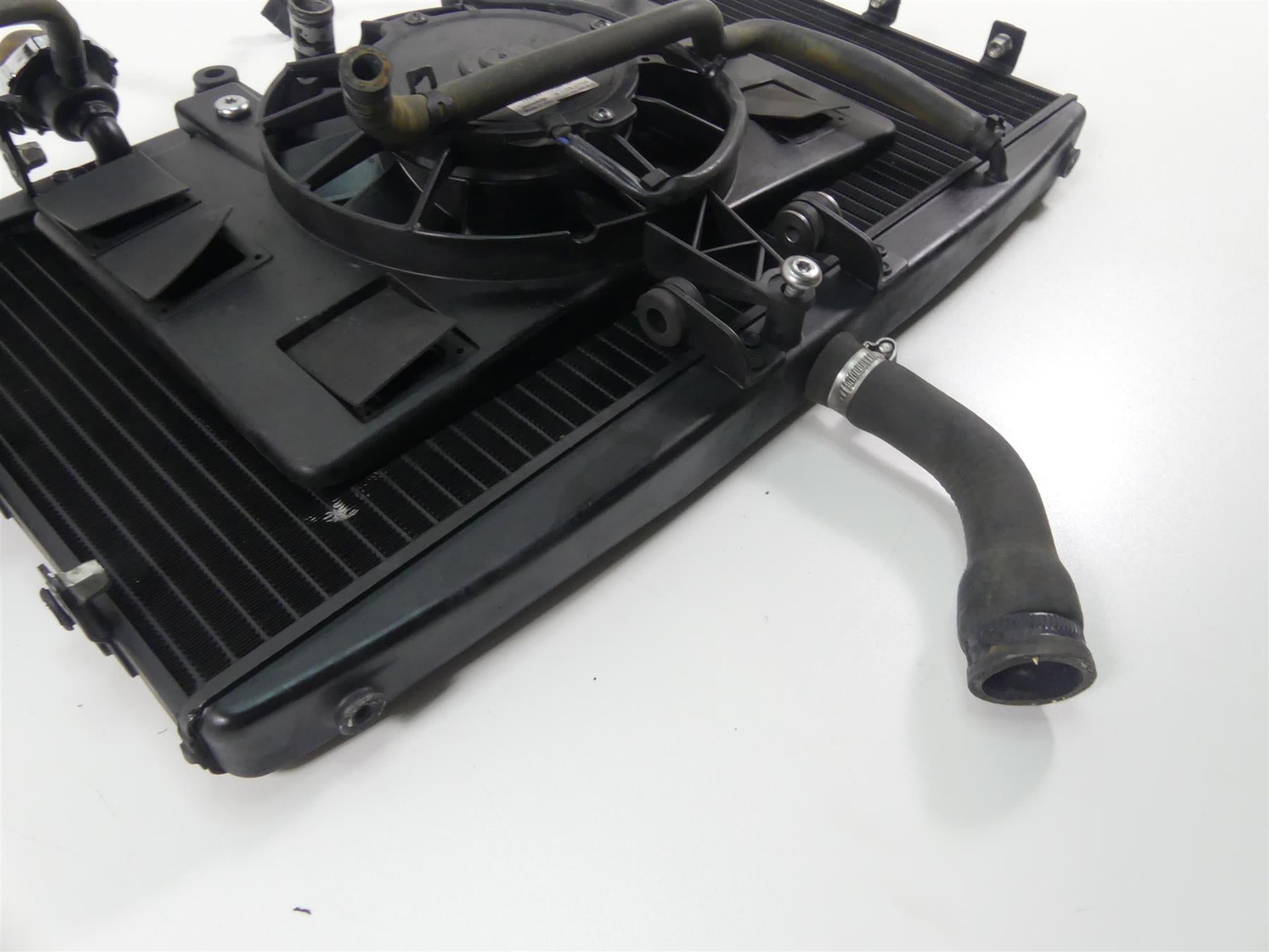 2013 Triumph Rocket 3 Touring Radiator Fan Hoses Reservoir - No Leaks T2108307 {{ shop.shopifyCountryName }} - Mototech271