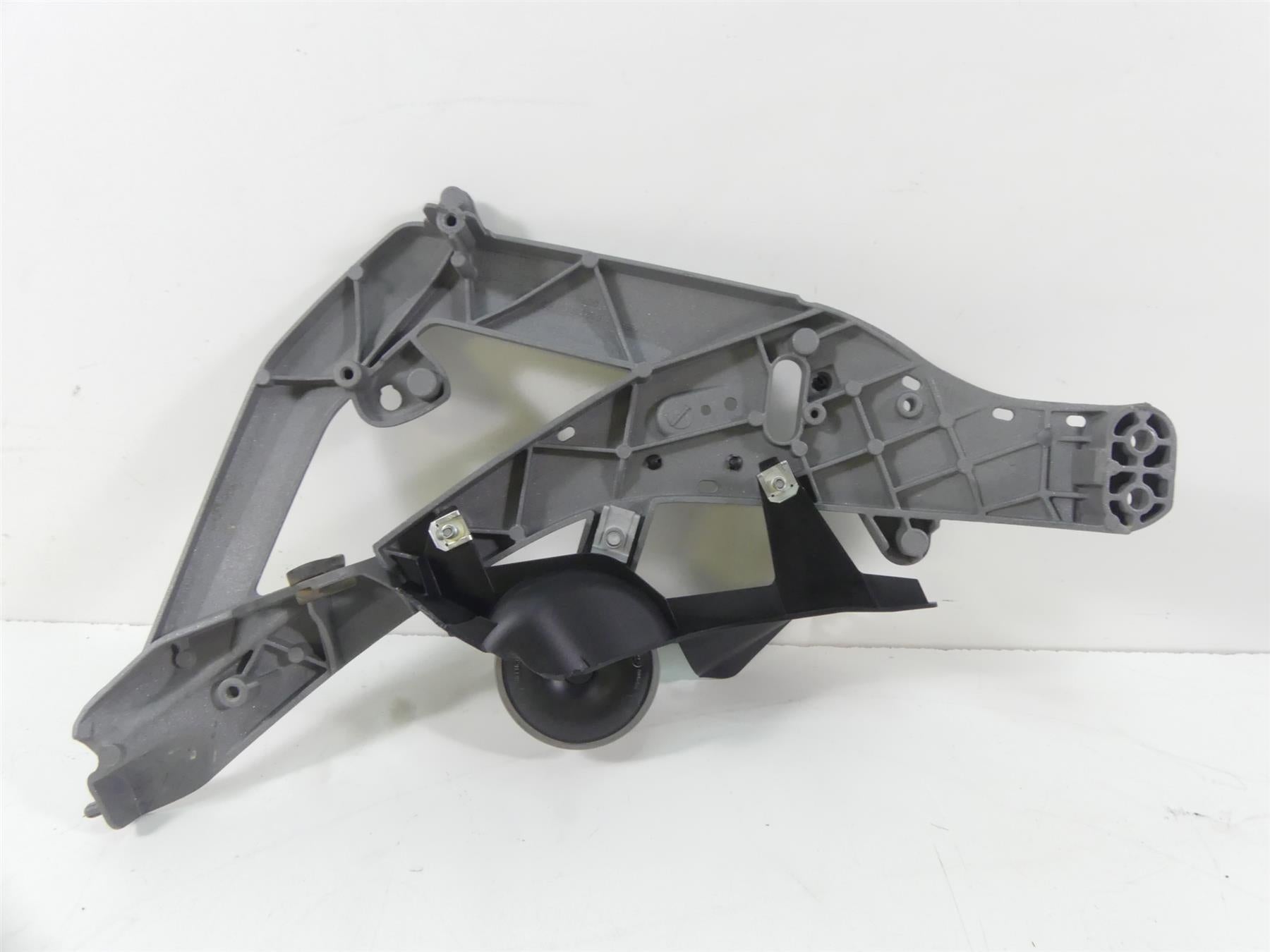 2016 BMW R1200GS K50 Right Front Panel Fairing Center Stay - Read 46638528674 {{ shop.shopifyCountryName }} - Mototech271