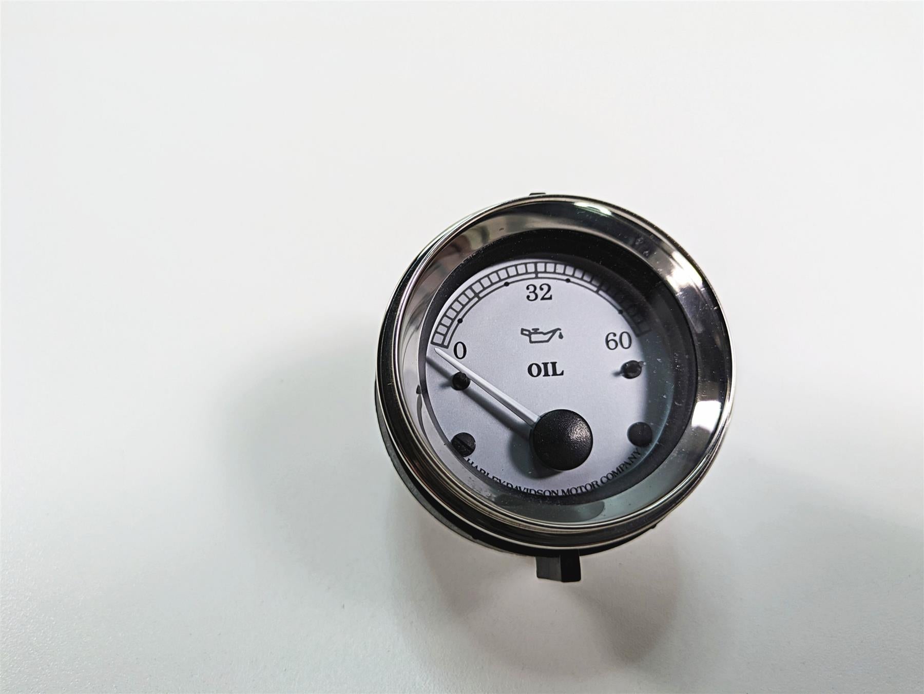 2013 Harley Touring FLHX Street Glide Oil Pressure Gauge 75165-01A | Mototech271