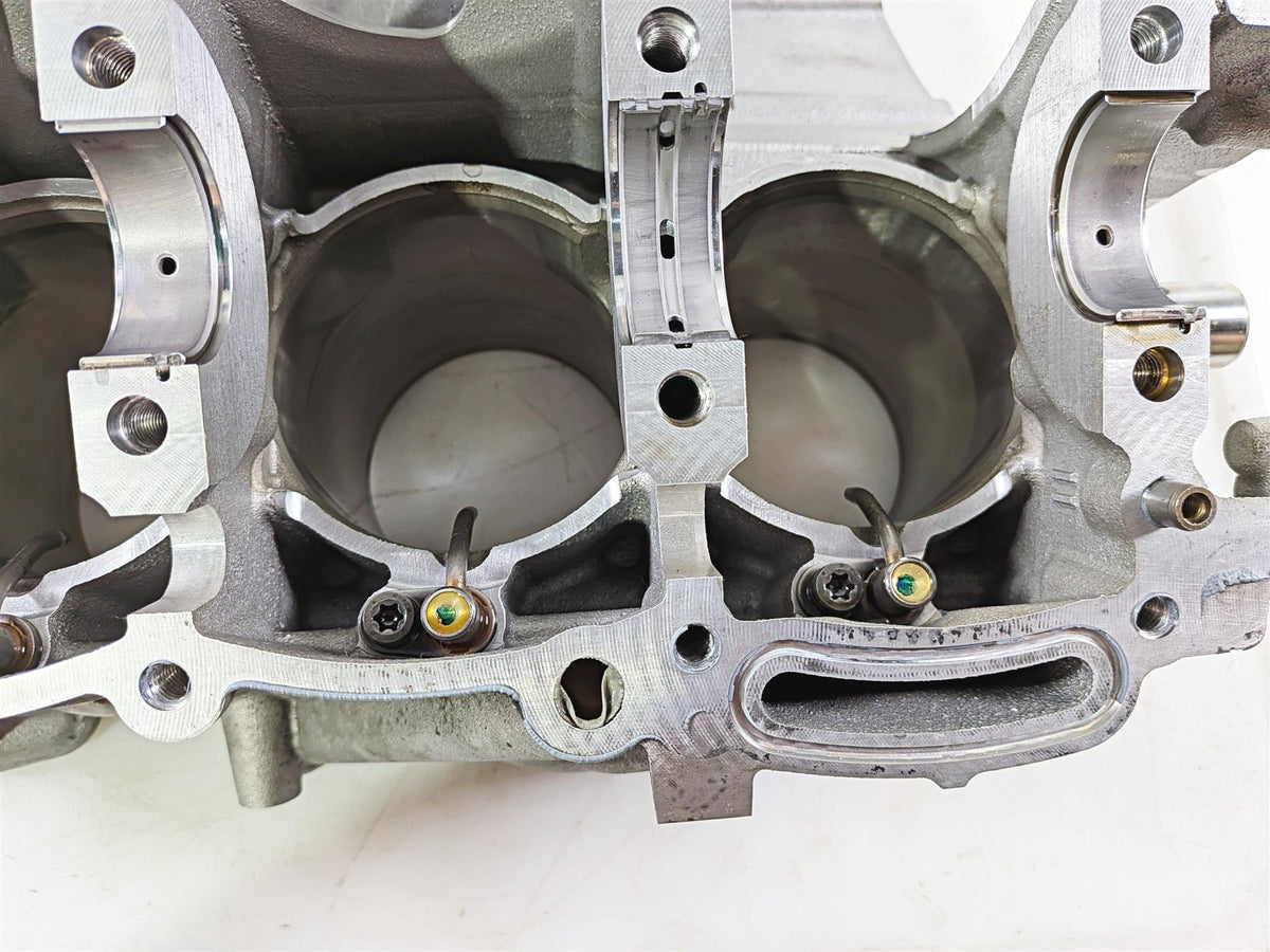 2017 BMW S1000RR K46 Upper Engine Crank Case Cylinder Jugs 11008561534 {{ shop.shopifyCountryName }} - Mototech271