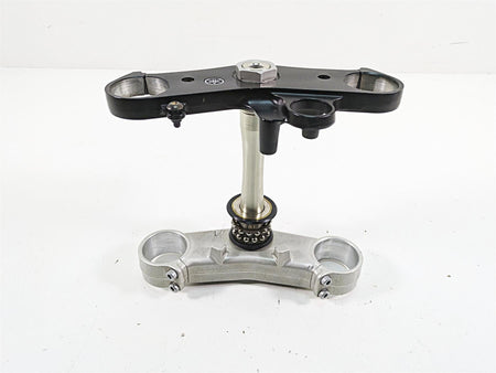 2007 Yamaha R1 YZFR1 Upper Lower Triple Tree Set 4C8-23340-00-00 4C8-23435-10-00 {{ shop.shopifyCountryName }} - Mototech271
