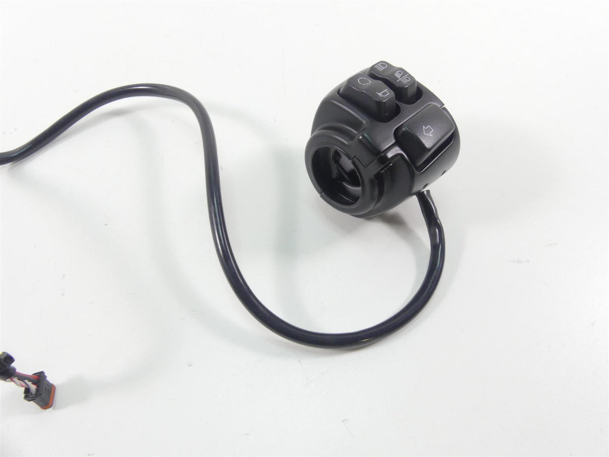 2022 Harley Softail FXBBS Street Bob Left Hand Blinker Control Switch 71500292 {{ shop.shopifyCountryName }} - Mototech271