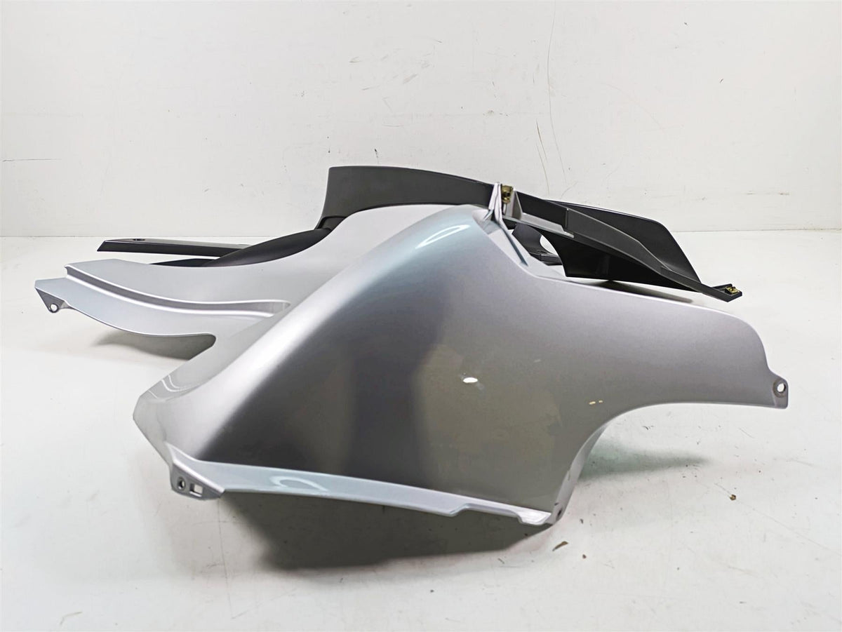 2007 BMW R1200RT K26 Main Left Tank Fairing Cover 46637681055 46637681049 {{ shop.shopifyCountryName }} - Mototech271