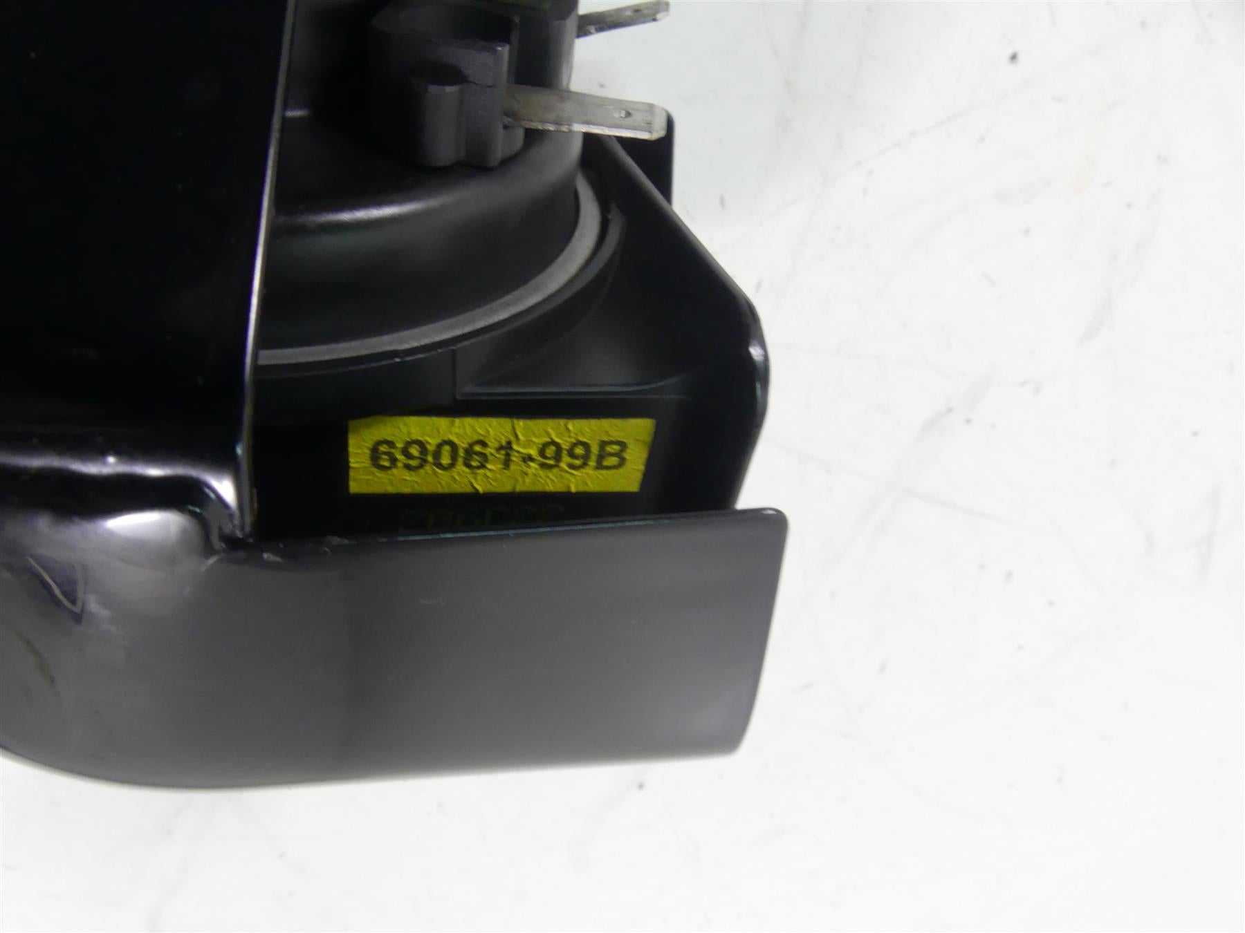 2017 Harley FLS Softail Slim Horn + Cover & Mount 69061-99B {{ shop.shopifyCountryName }} - Mototech271