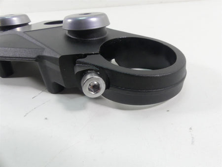 2020 Triumph Speed Triple RS 1050 Upper Triple Tree Steering Clamp T2042324 {{ shop.shopifyCountryName }} - Mototech271