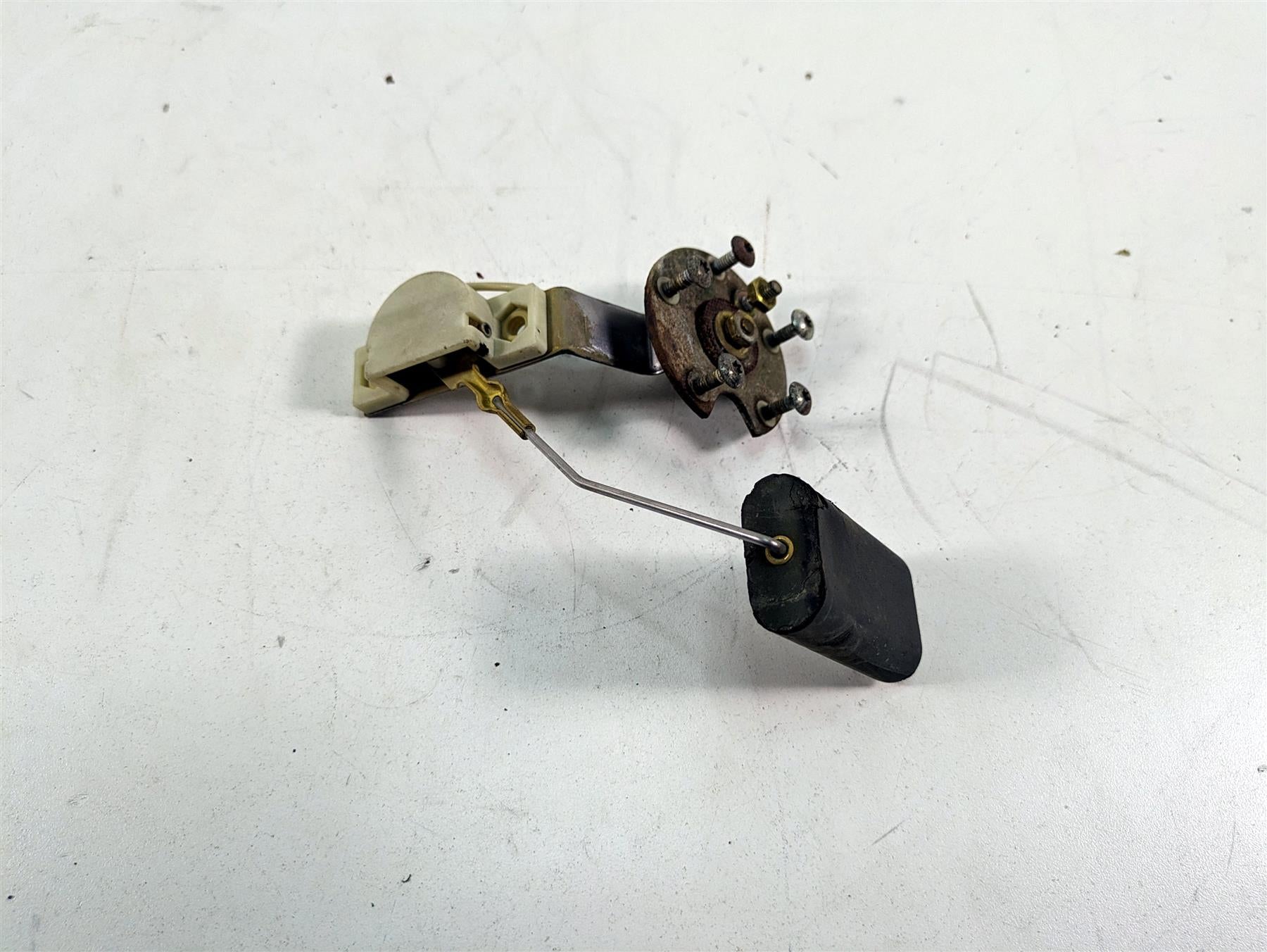 2000 Harley Dyna FXDL Low Rider Fuel Gas Petrol Level Sending Unit 75062-90A {{ shop.shopifyCountryName }} - Mototech271