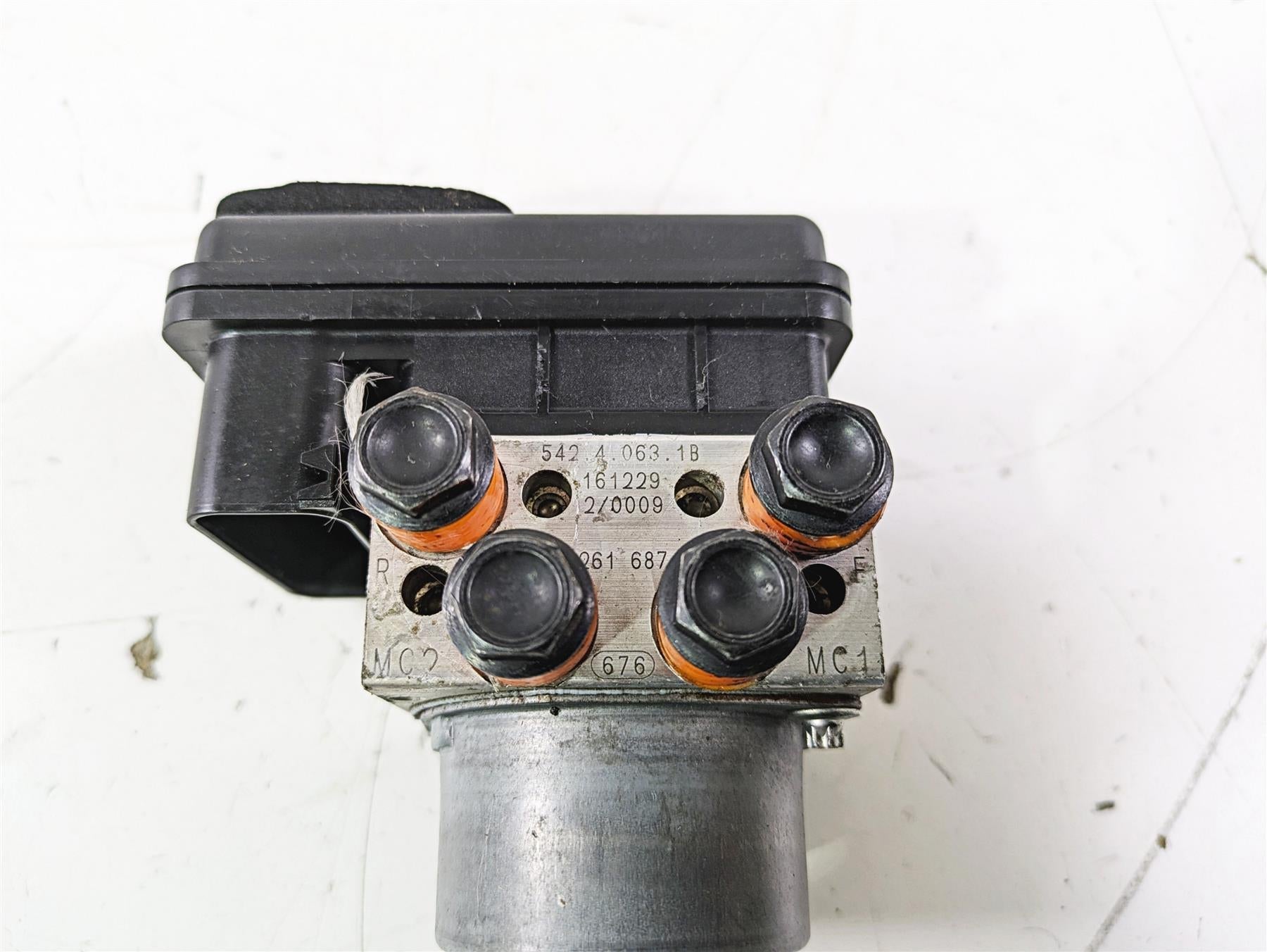 2017 Ducati Monster 1200 S Abs Brake Pump Module Unit 54240631B {{ shop.shopifyCountryName }} - Mototech271