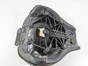 2018 Harley FLHCS Softail Heritage 115th Front Rider Driver Seat HDMC 52000271