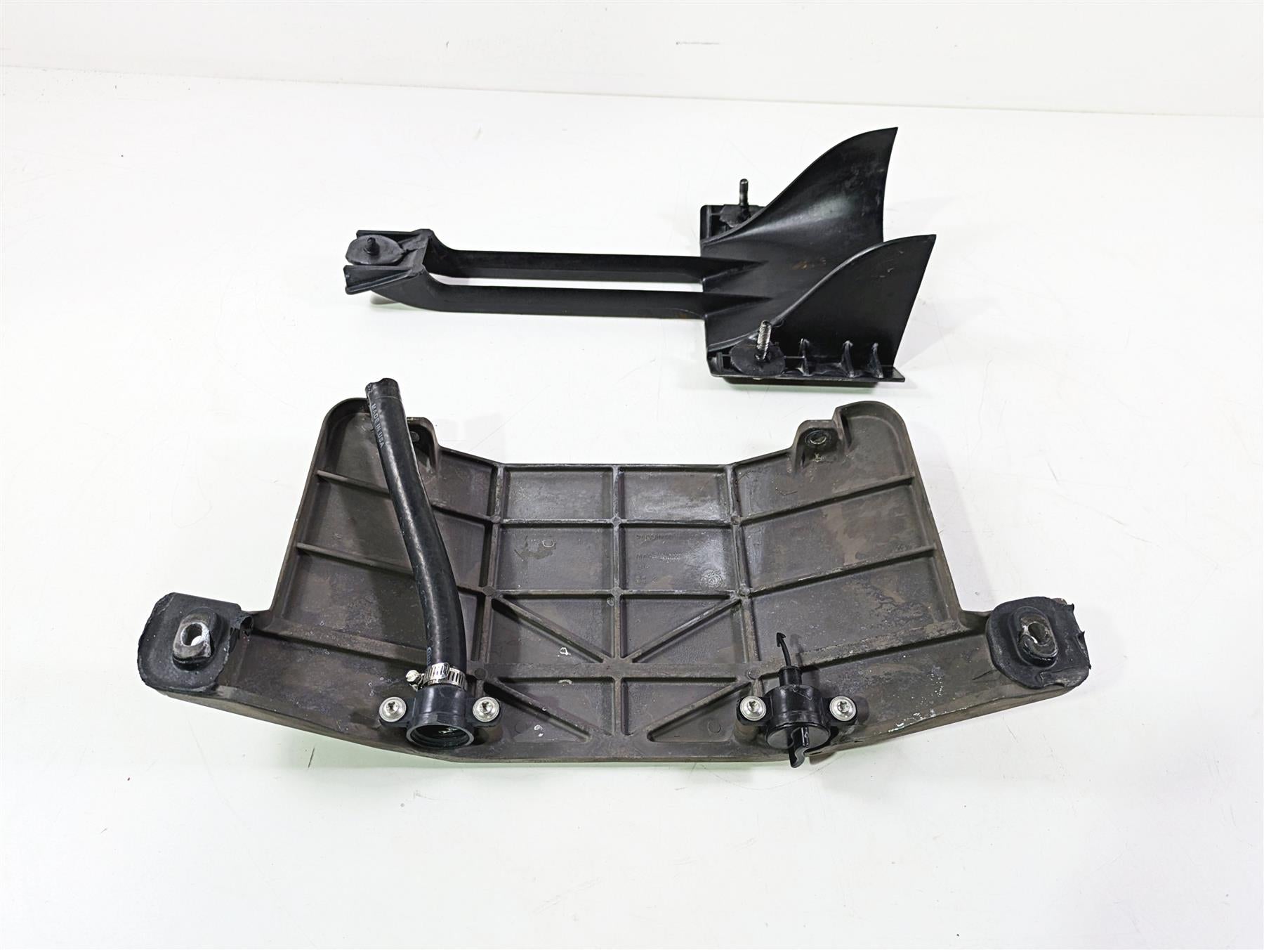 2022 SeaDoo Spark 900 Trixx Lower Riding Skid Plate Set 271001840 {{ shop.shopifyCountryName }} - Mototech271