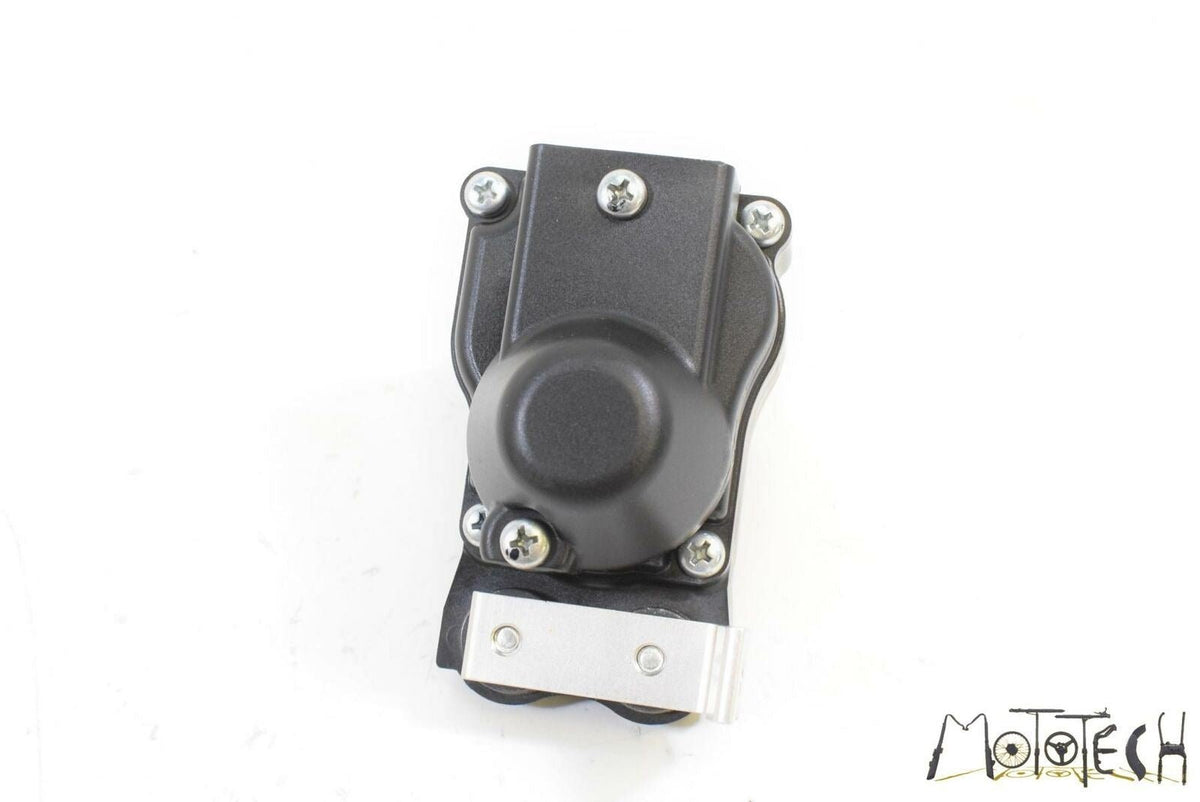 2016 Yamaha R1 YZFR1 S Exhaust Valve Actuator Servo Motor 2CR-85820-00-00 {{ shop.shopifyCountryName }} - Mototech271