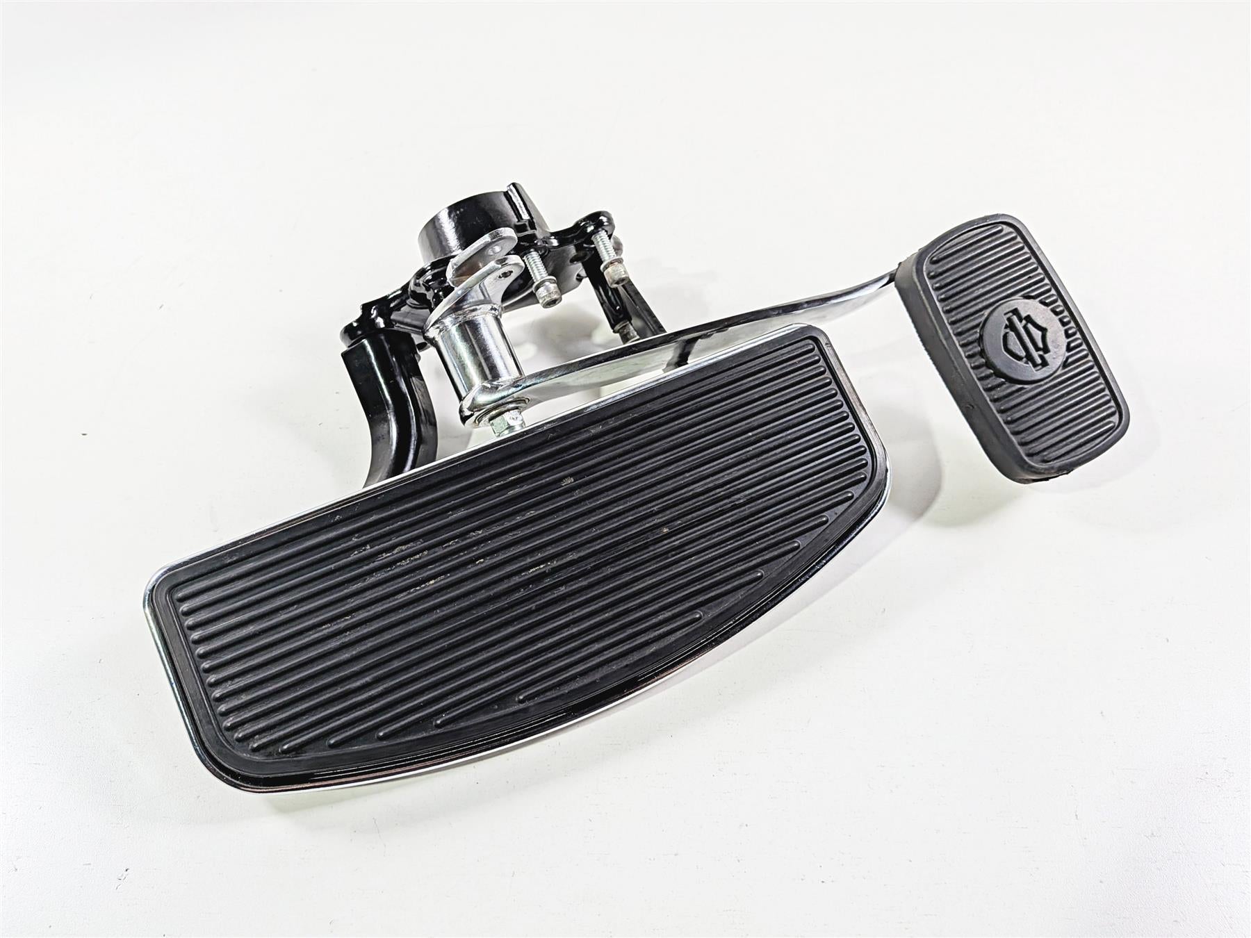 2018 Harley Touring FLHTCU Electra Glide Right Rider Floor Board 50621-06-Mototech271