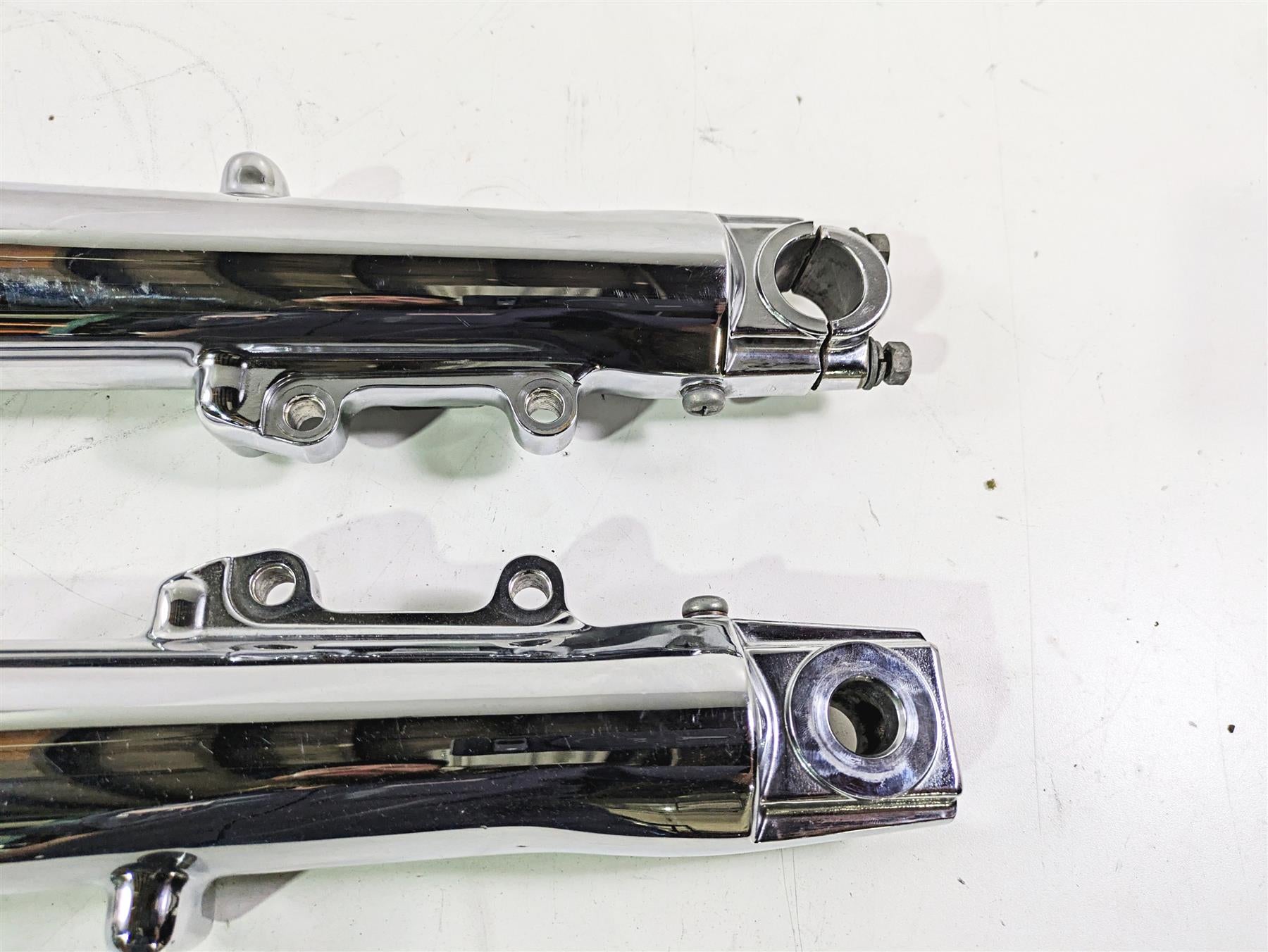2011 Harley Touring FLHTCUSE CVO E-Glide Chrome Front Fork Leg Set 48790-09 {{ shop.shopifyCountryName }} - Mototech271
